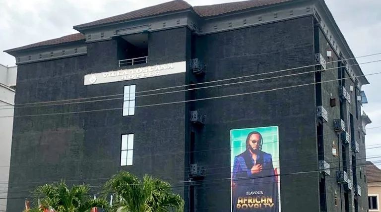 /web/uploads/116/Villa Toscana Lagos/header-images/structure.jpg1.jpg